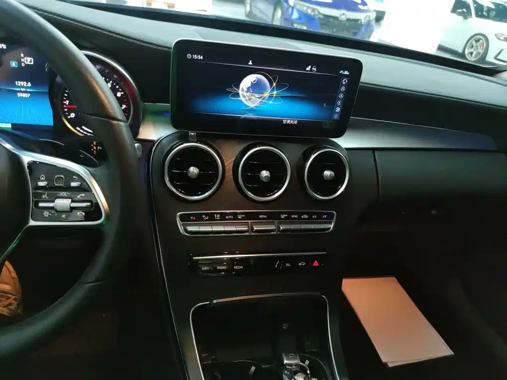 Mercedes-Benz C-Class 2019 — фото 9