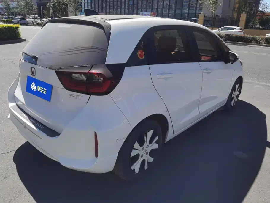 Honda Fit 2023 — фото 3