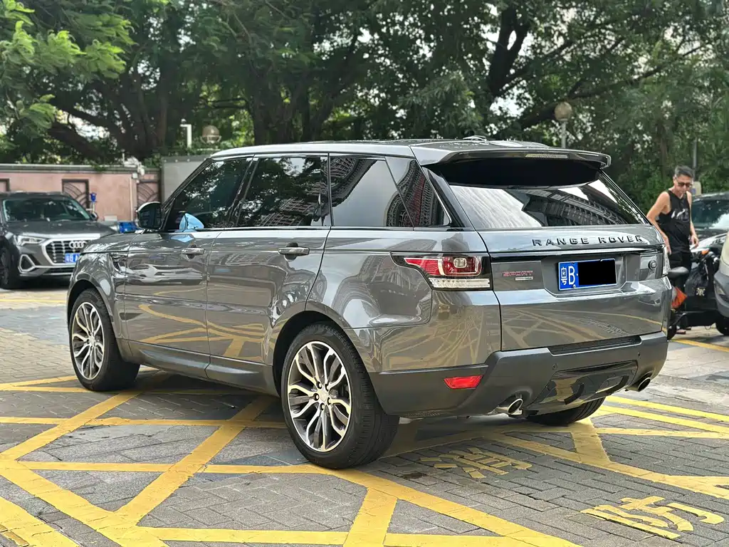 Land Rover Range Rover Sport 2013 — фото 9