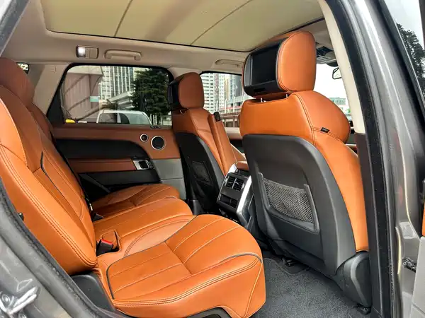 Land Rover Range Rover Sport 2013