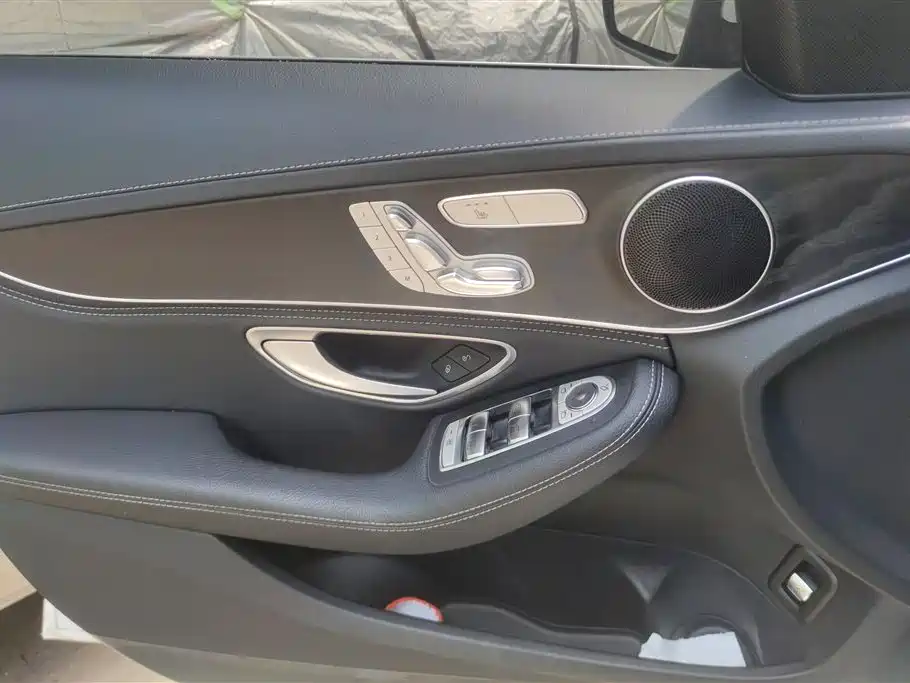 Mercedes-Benz C-Class 2020