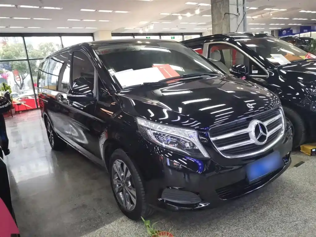 Mercedes-Benz V-Class 2019 — фото 4