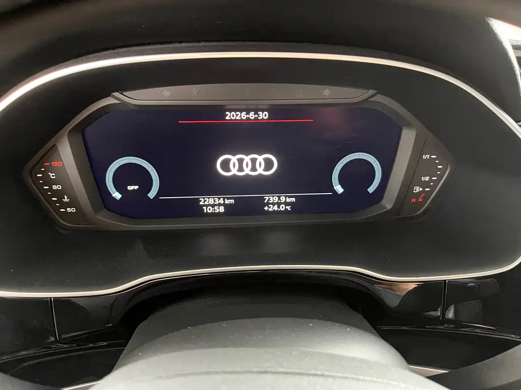 Audi Q3 2022 — фото 16