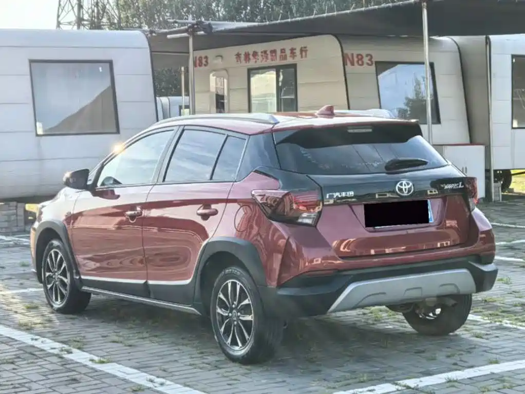 Toyota Yaris L 2022
