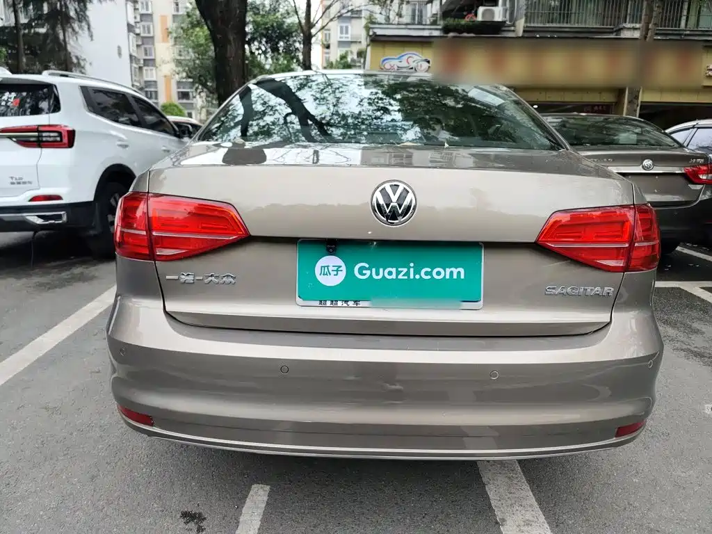 Volkswagen Sagitar 2018