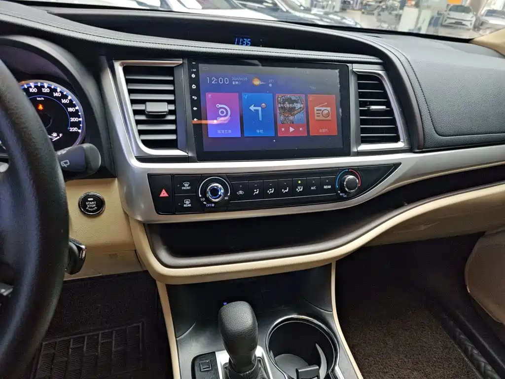 Toyota Highlander 2019 — фото 13