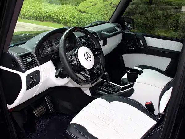 Mercedes-Benz G-Class 2011