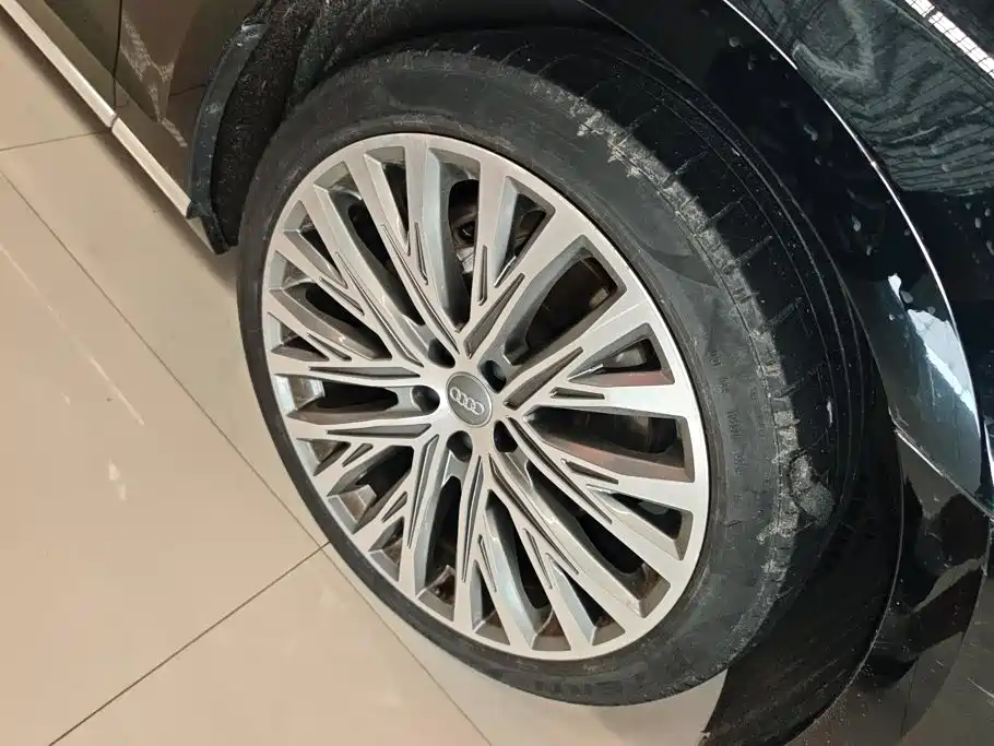 Audi A8 2021