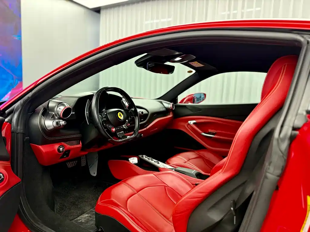 Ferrari F8 2023 — фото 9