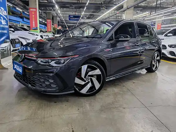 Volkswagen Golf GTI 2021