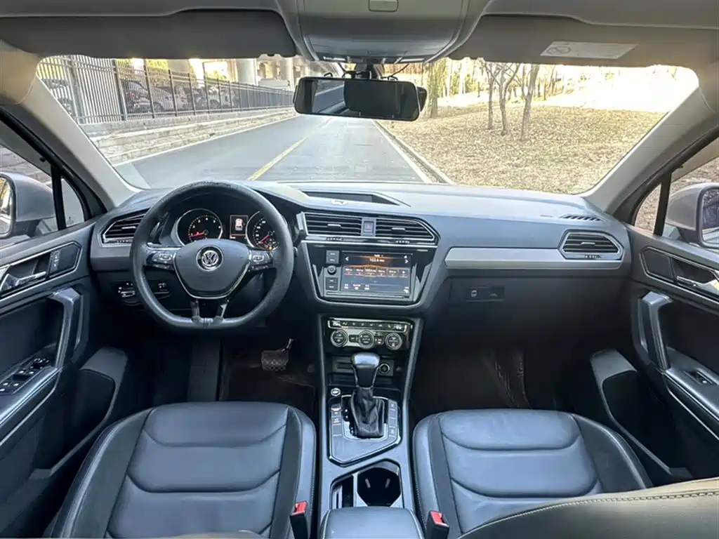 Volkswagen Tiguan L 2019 — фото 21