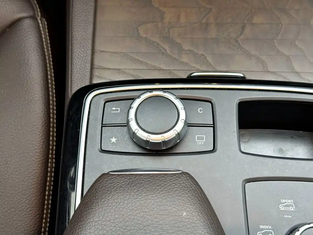 Mercedes-Benz GLE 2018 — фото 16