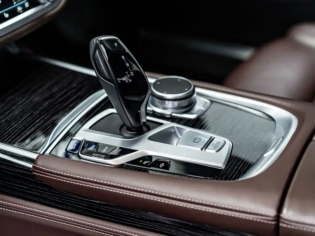 BMW 7 Series 2021 — фото 8