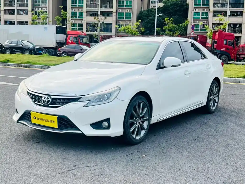 Toyota Reiz 2015