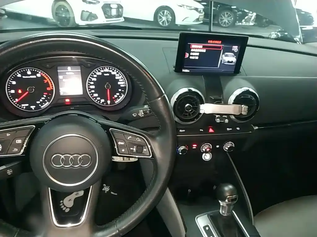 Audi A3 2020 — фото 10