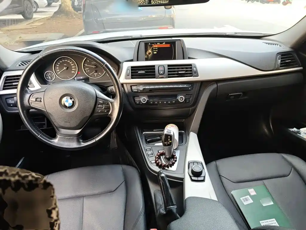 BMW 3 Series 2015 — фото 13