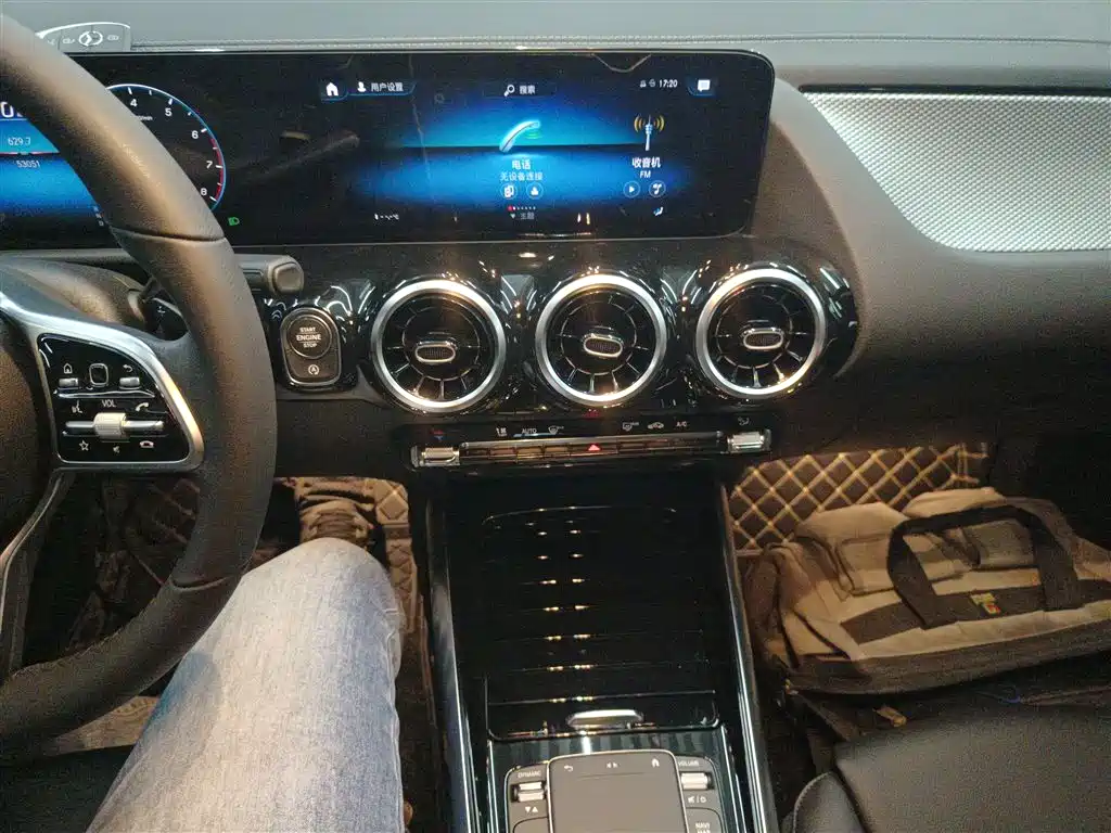 Mercedes-Benz GLA 2021 — фото 13