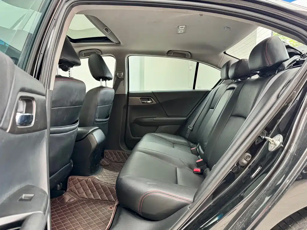 Honda Accord 2015 — фото 8