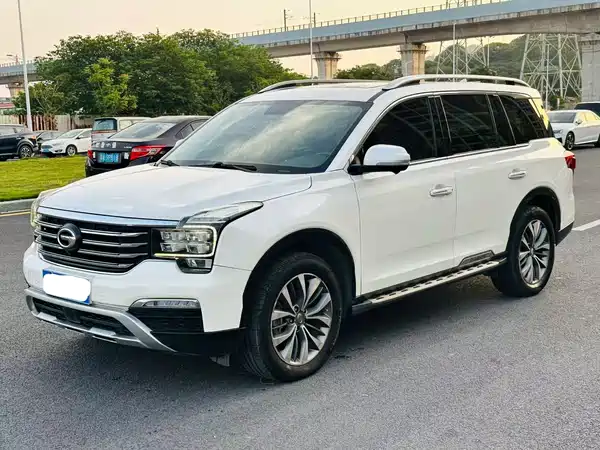 GAC Trumpchi GS8 2017