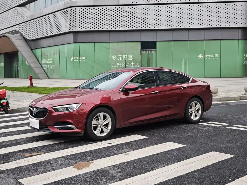 Buick Regal 2019 — фото 1
