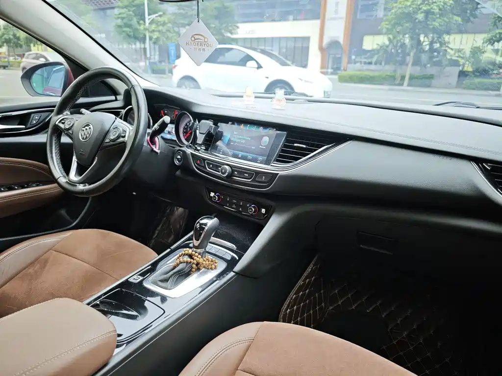 Buick Regal 2019 — фото 11