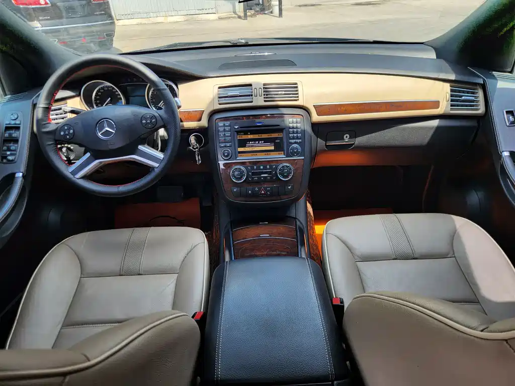 Mercedes-Benz R-Class 2012 — фото 18