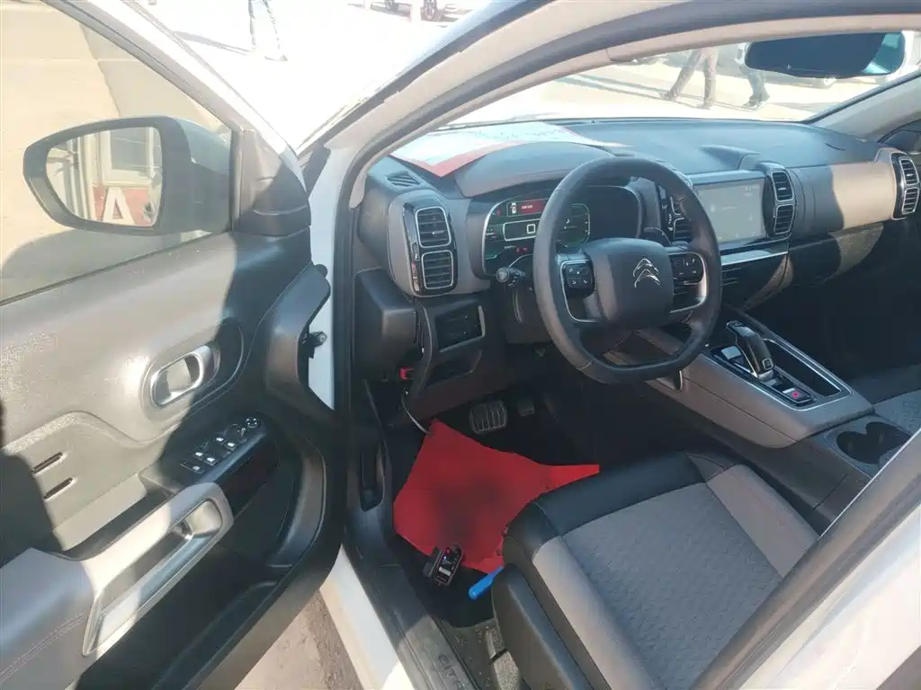 Citroen C5 AIRCROSS 2018 — фото 16