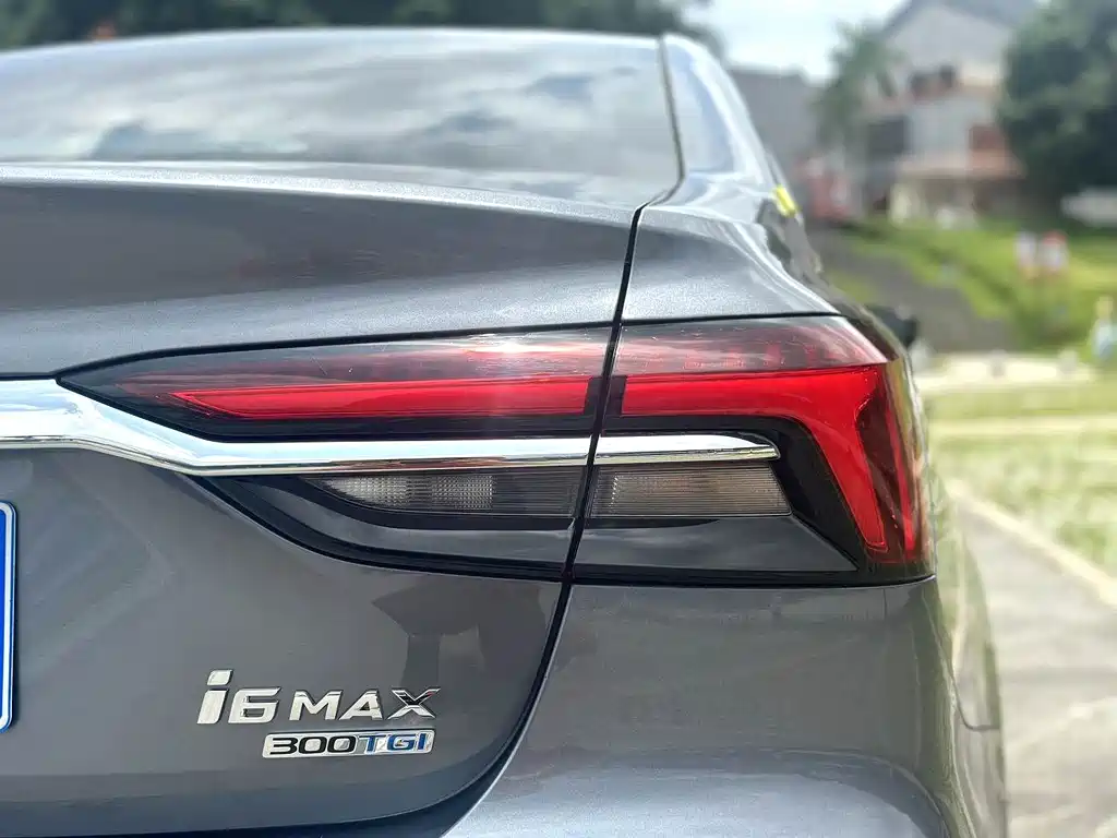 Roewe i6 MAX 2020 — фото 12