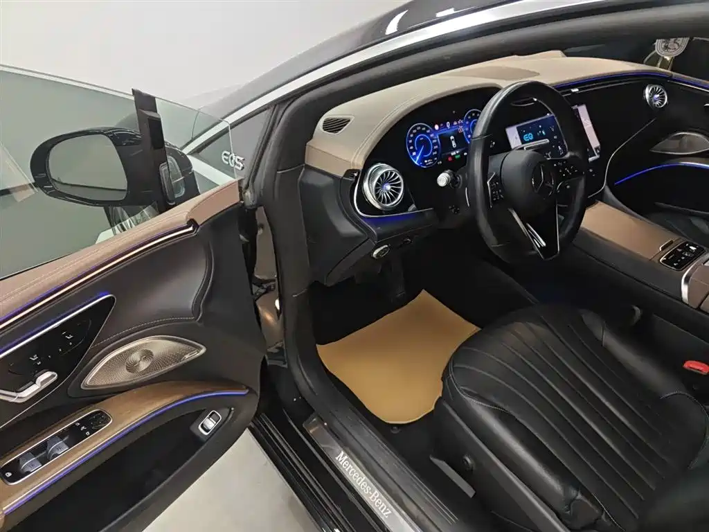 Mercedes-Benz EQS 2024 — фото 13