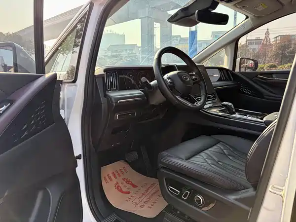 GAC Trumpchi M8 2024