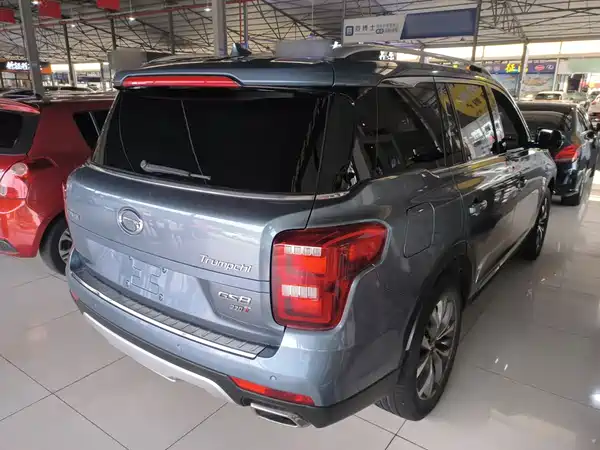 GAC Trumpchi GS8 2017