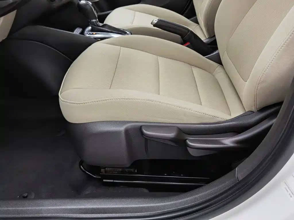 Buick Excelle 2023 — фото 20