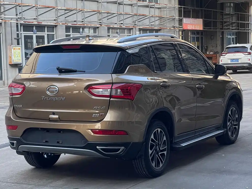GAC Motor Trumpchi GS4 2016 — фото 9