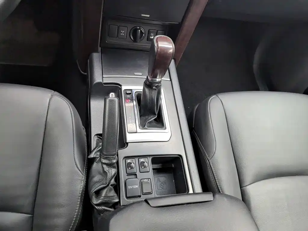 Toyota Prado 2016 — фото 13