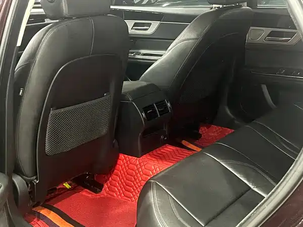 Jaguar XFL 2017