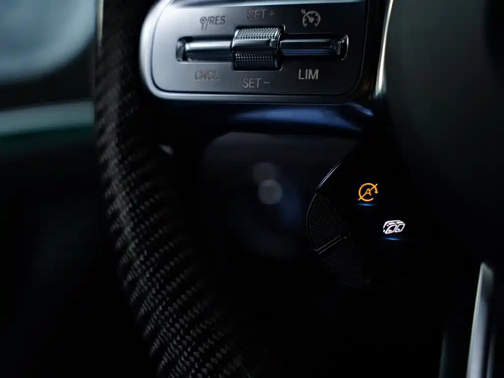 Mercedes-Benz AMG GT 2021 — фото 15