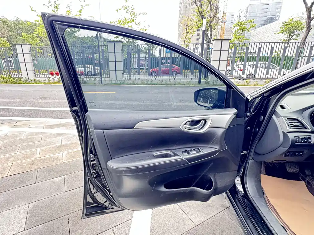 Nissan Sylphy 2023 — фото 19