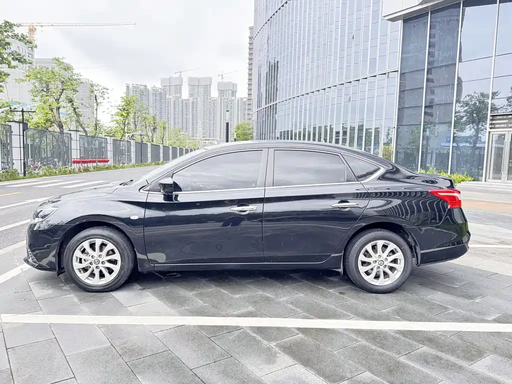 Nissan Sylphy 2023 — фото 30
