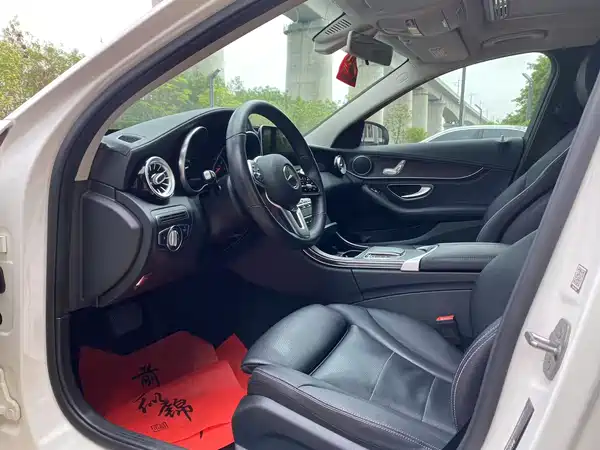 Mercedes-Benz C-Class 2019
