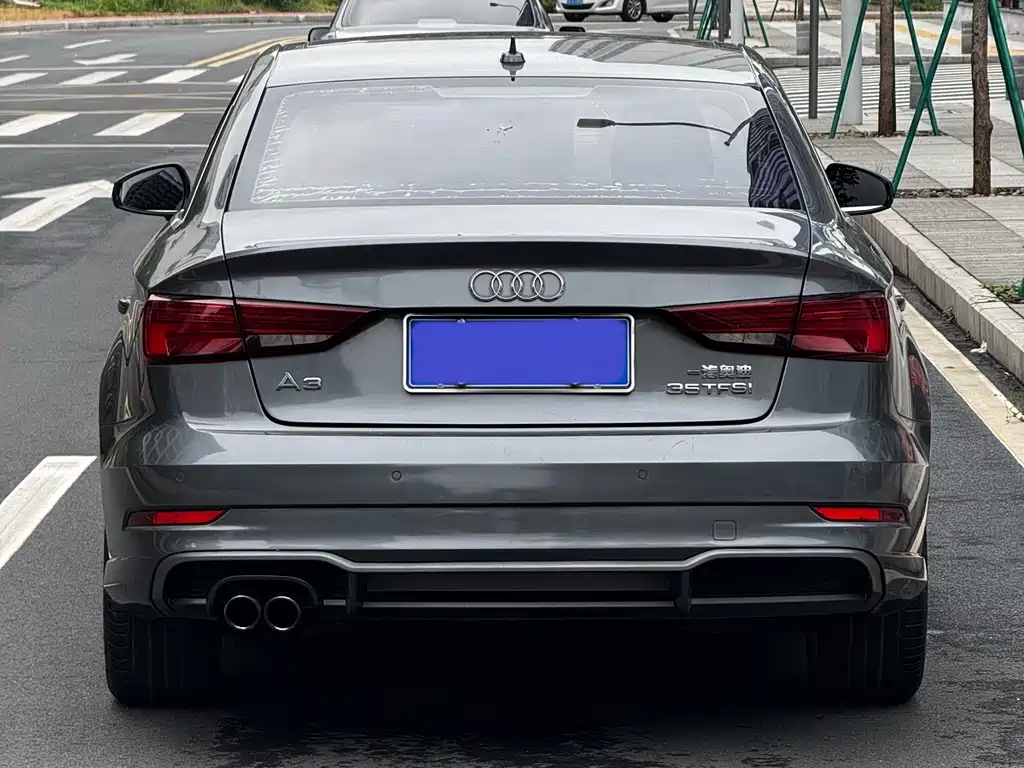 Audi A3 2018 — фото 17