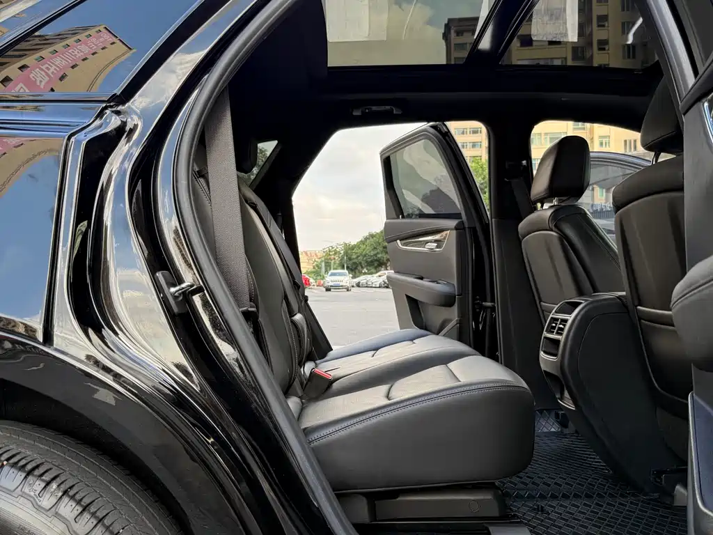 Cadillac XT5 2022 — фото 26
