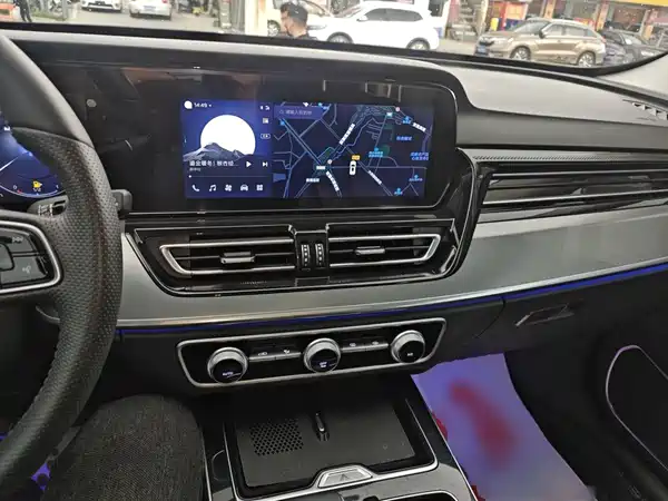Hongqi HS5 2023