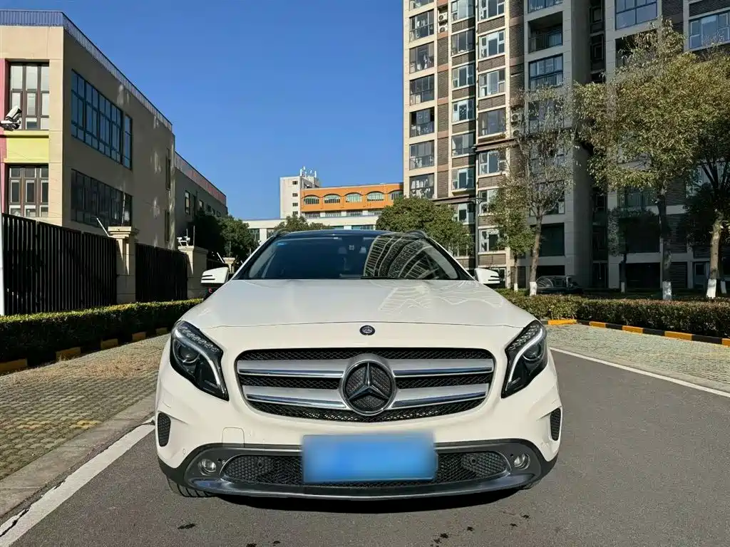 Mercedes-Benz GLA 2015 — фото 13
