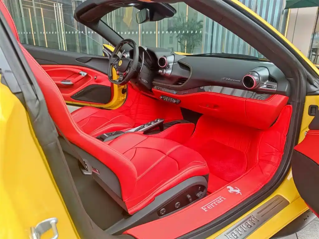 Ferrari F8 2023 — фото 3