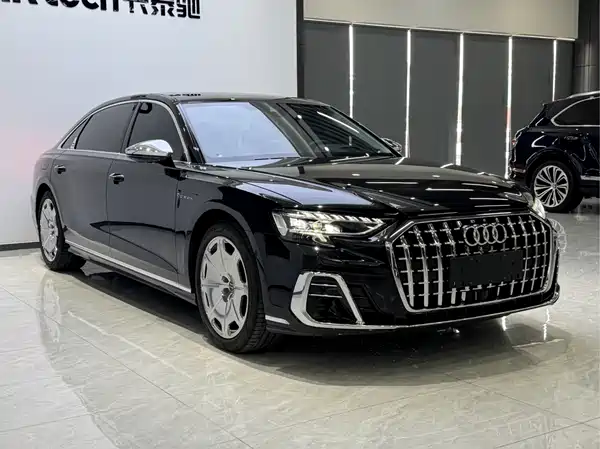 Audi A8 2025