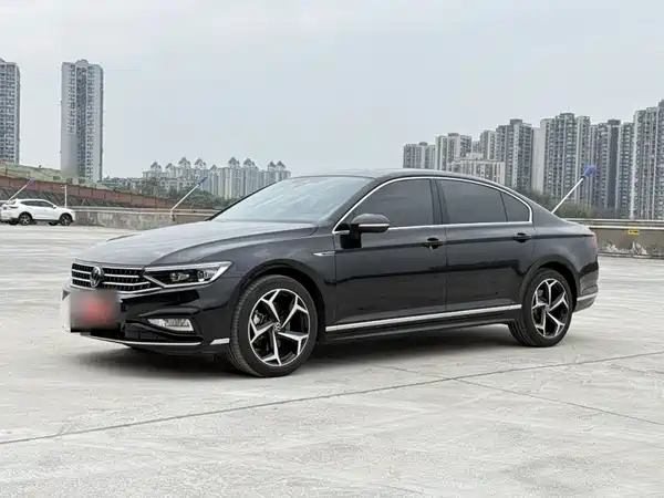 Volkswagen Magotan 2024