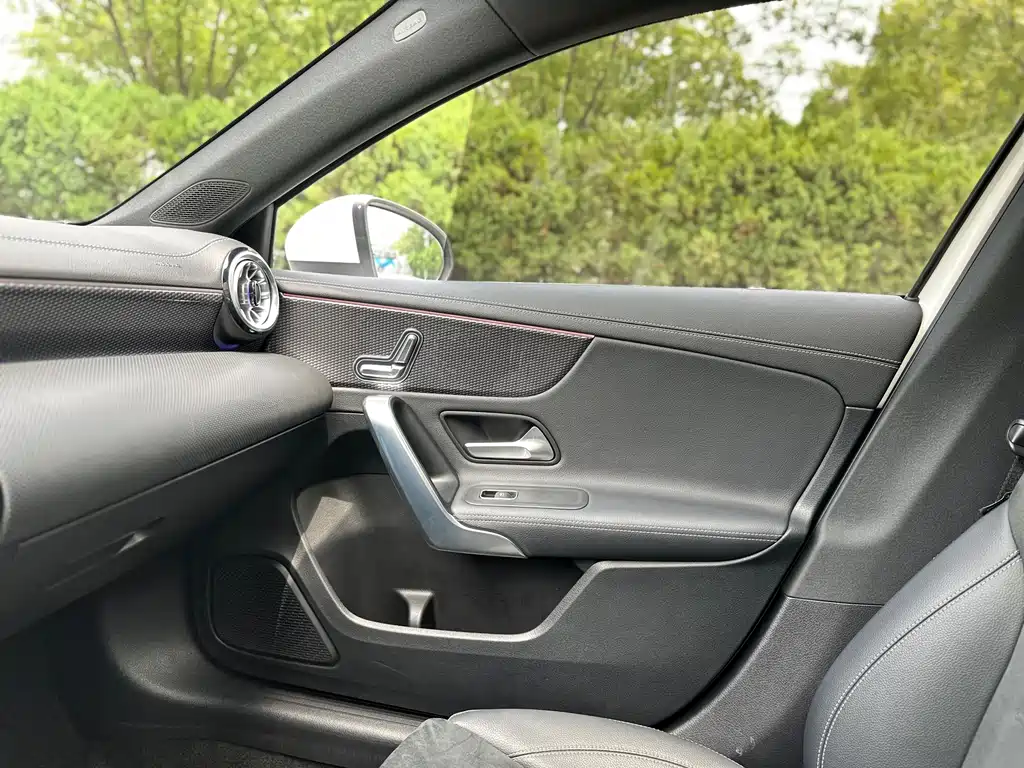 Mercedes-Benz A-Class 2022 — фото 28