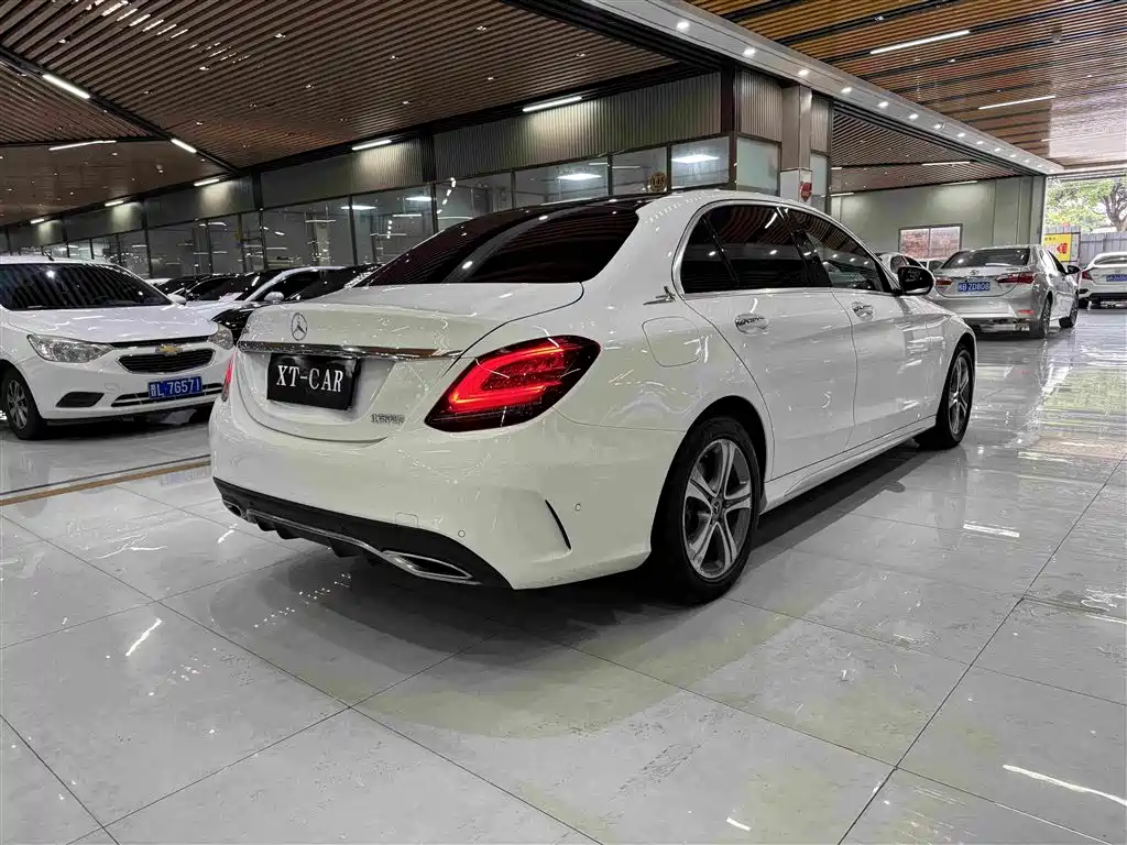 Mercedes-Benz C-Class 2020 — фото 6