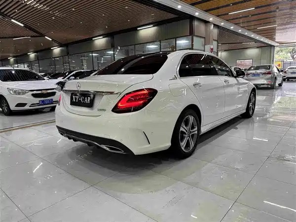 Mercedes-Benz C-Class 2020