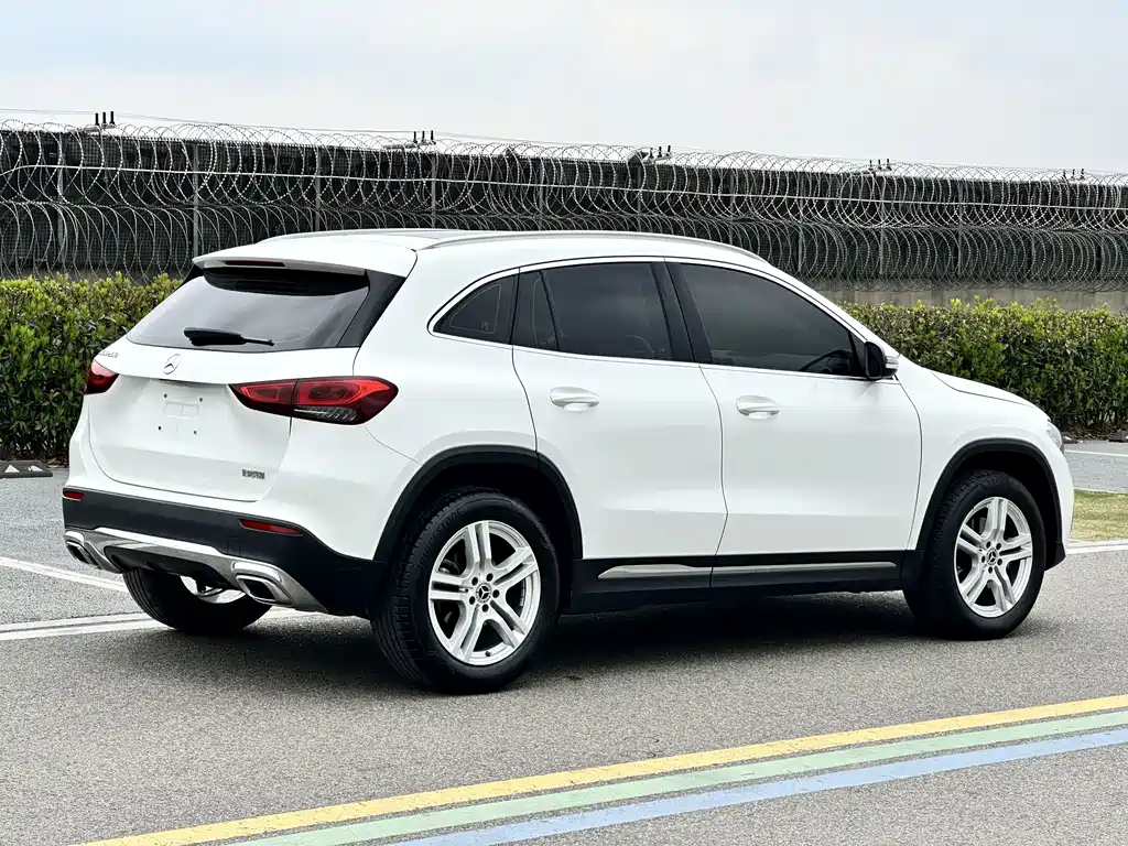 Mercedes-Benz GLA 2022